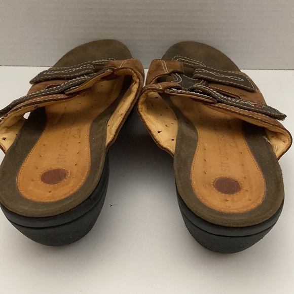 Clarks Unstructured Sandals Slip On Brown Adjustable Womens 9M - Picture 3 of 8